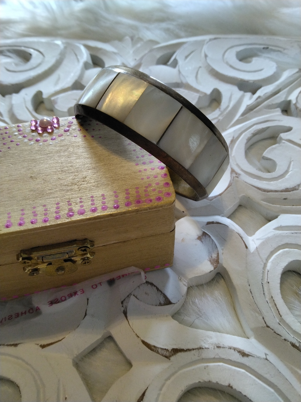 Brass And Mother of Pearl Inlay Bangle Bracelet - White and Silver